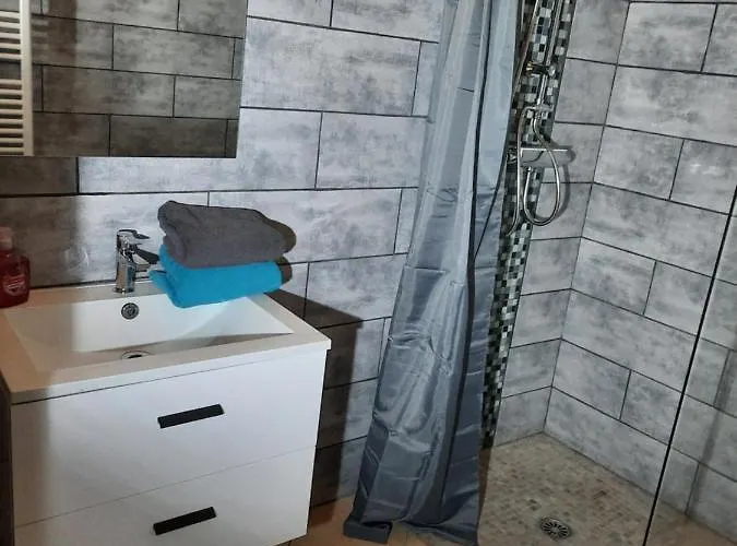 Le Pelican 3 Chambres, A 5 Minutes Du Mont St Michel